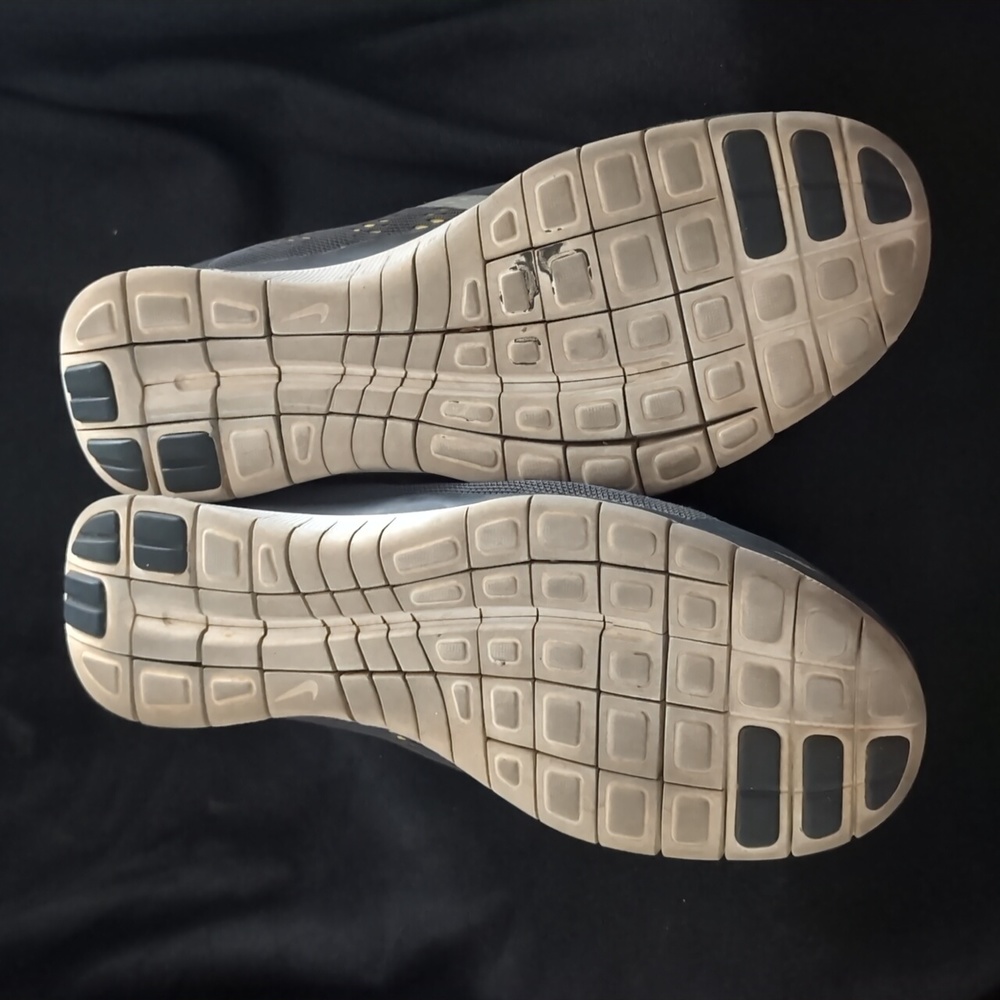 Nike Free 3.0 V5 Men's 12.5 US - Picture 4 of 5